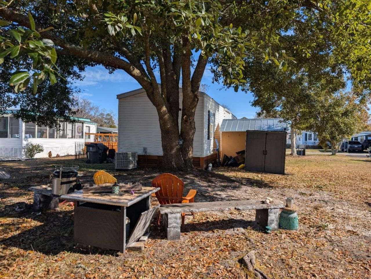 3 Poolside Dr. Photo 5