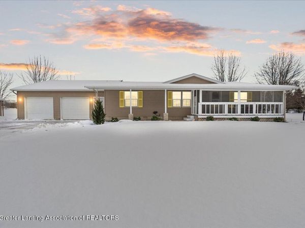 6822 N Maple River Road, Elsie, MI 48831