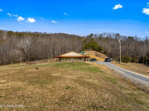 336 Cloud Creek Rd, Rogersville, TN 37857