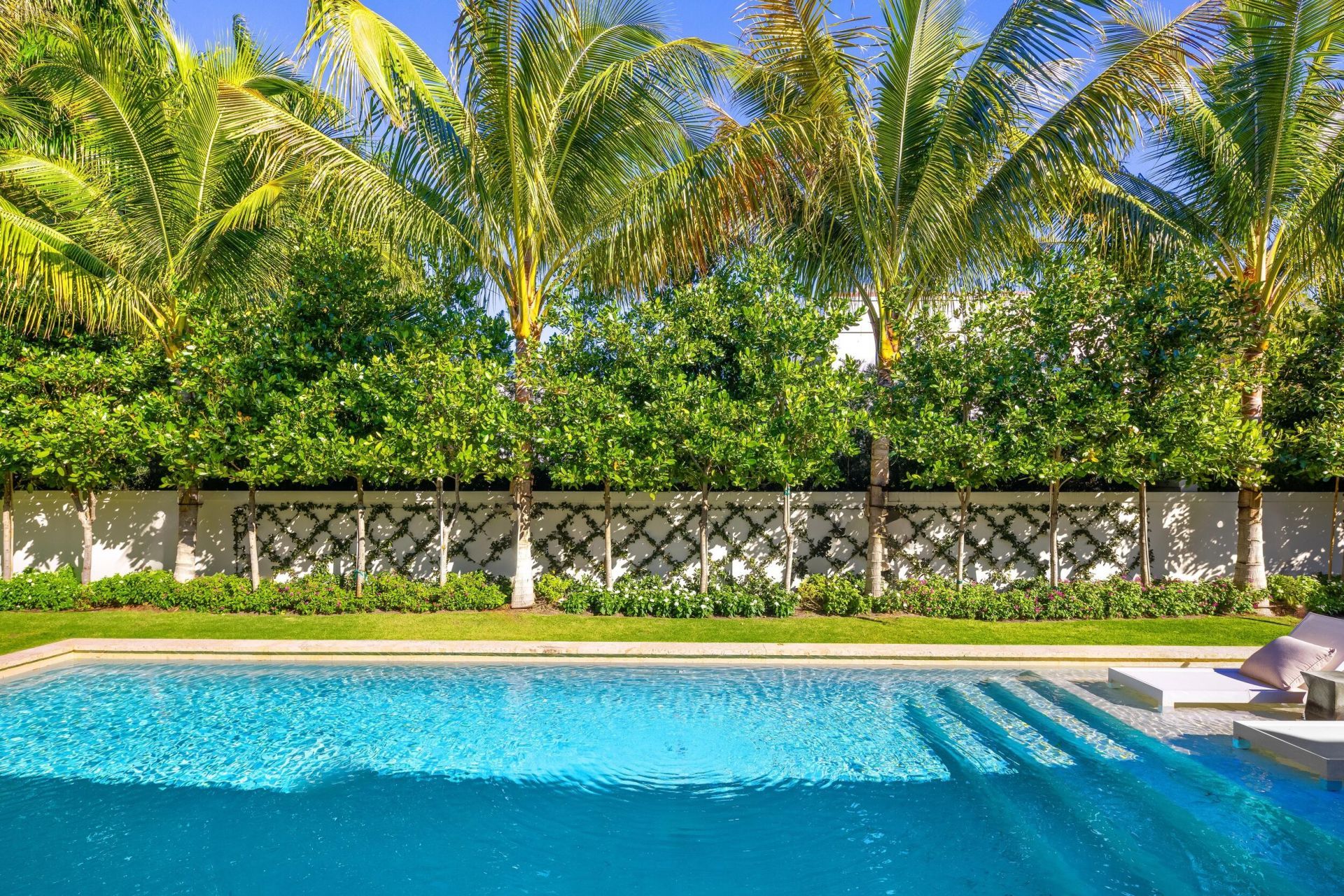 309 Chapel Hill Road, Palm Beach, FL 33480 Photo