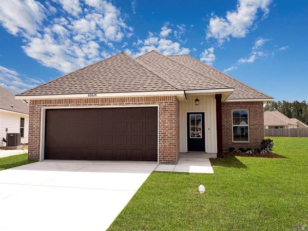 60828 Fairfax Drive, Lacombe, LA 70445