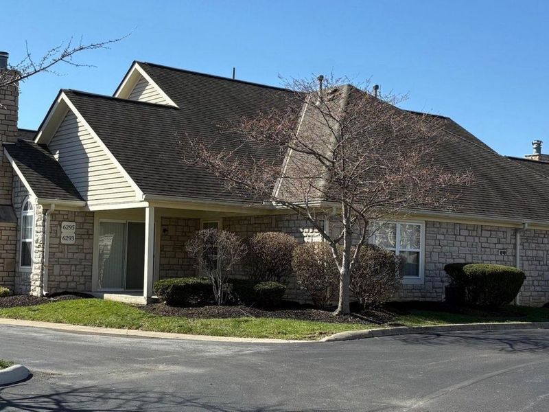 6293 Hampton Green Place, Unit 12C, Dublin, OH 43016 Photo 2