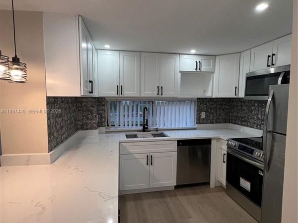 17021 N Bay Rd , Unit 124, Sunny Isles Beach, FL 33160