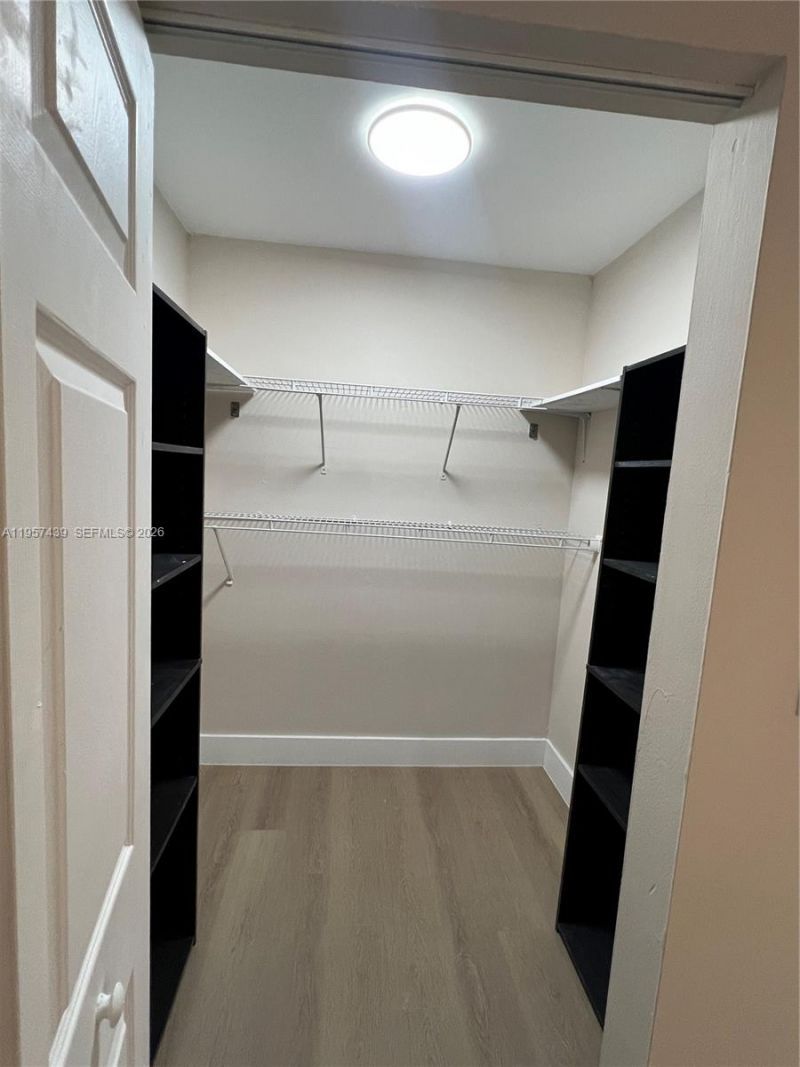 17021 N Bay Rd , Unit 124, Sunny Isles Beach, FL 33160 Photo