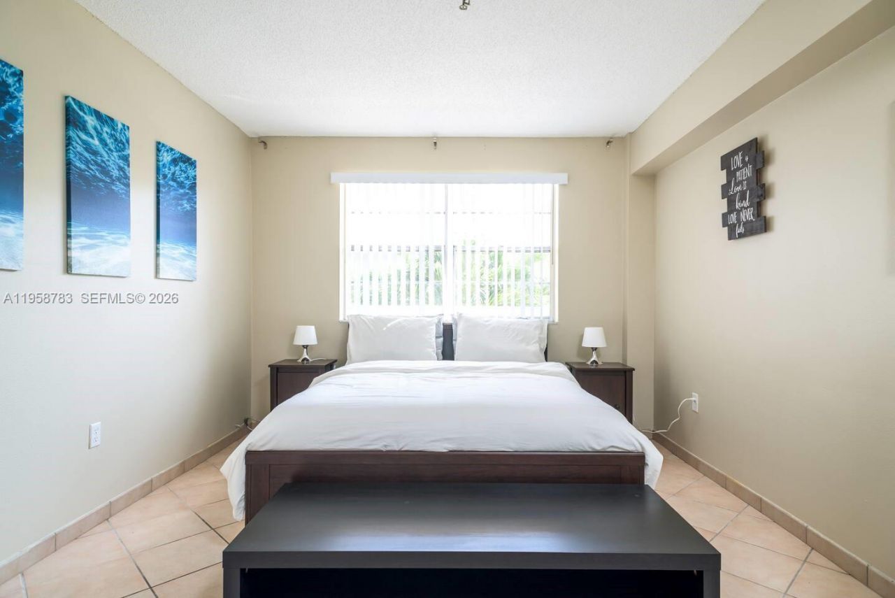 201 180th Dr, Unit 105, Sunny Isles Beach, FL 33160 Photo