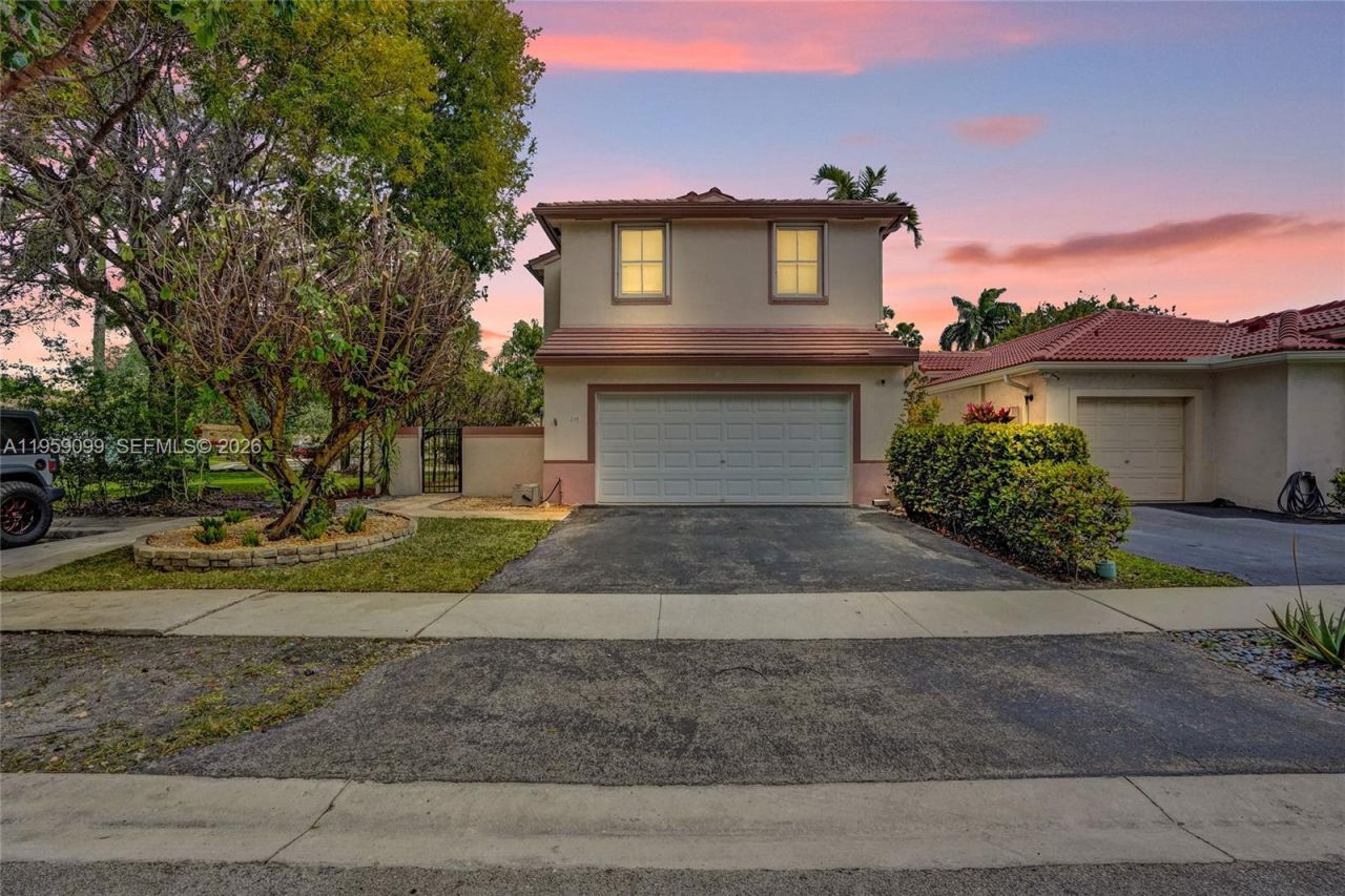 218 NW 75th Ter, Plantation, FL 33317 Photo