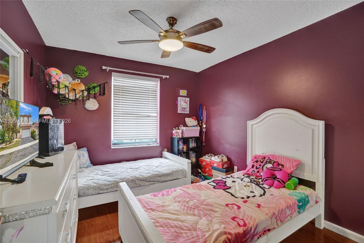 218 NW 75th Ter, Plantation, FL 33317 Photo