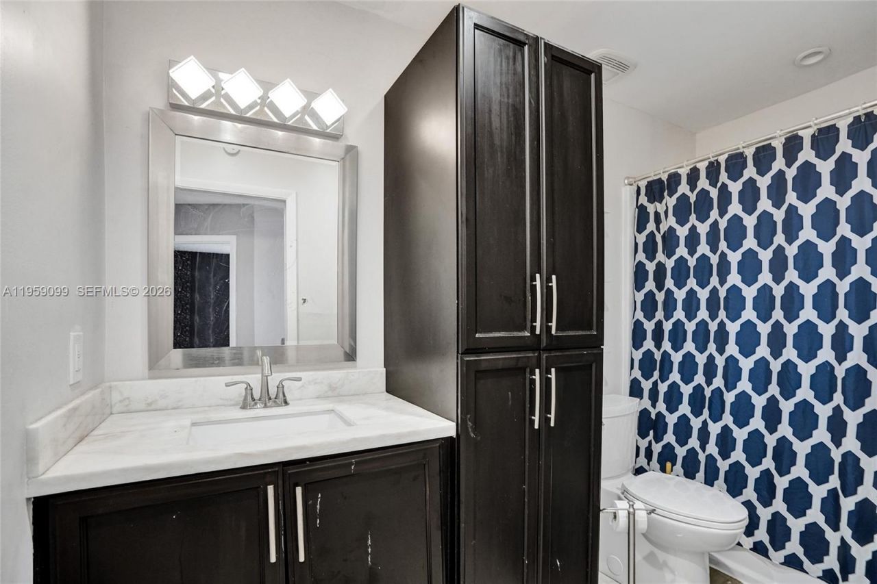 218 NW 75th Ter, Plantation, FL 33317 Photo