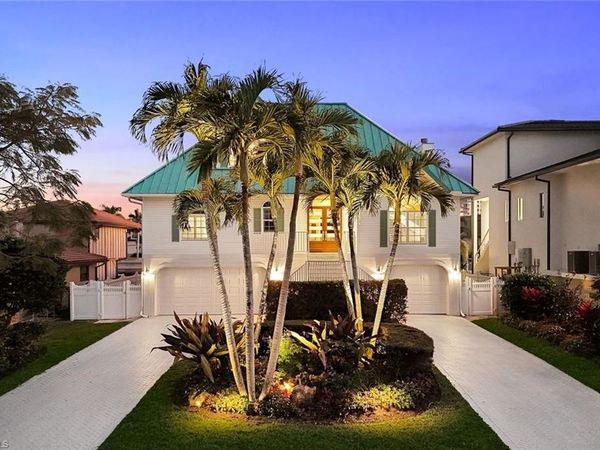 464 Oak AVE, NAPLES, FL 34108