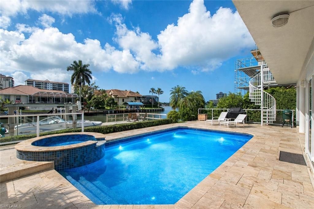 464 Oak Ave, Naples, FL 34108 Photo