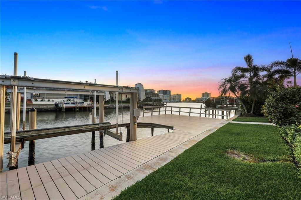 464 Oak Ave, Naples, FL 34108 Photo