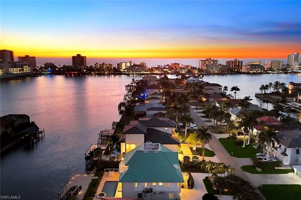 464 Oak Ave, Naples, FL 34108 Photo