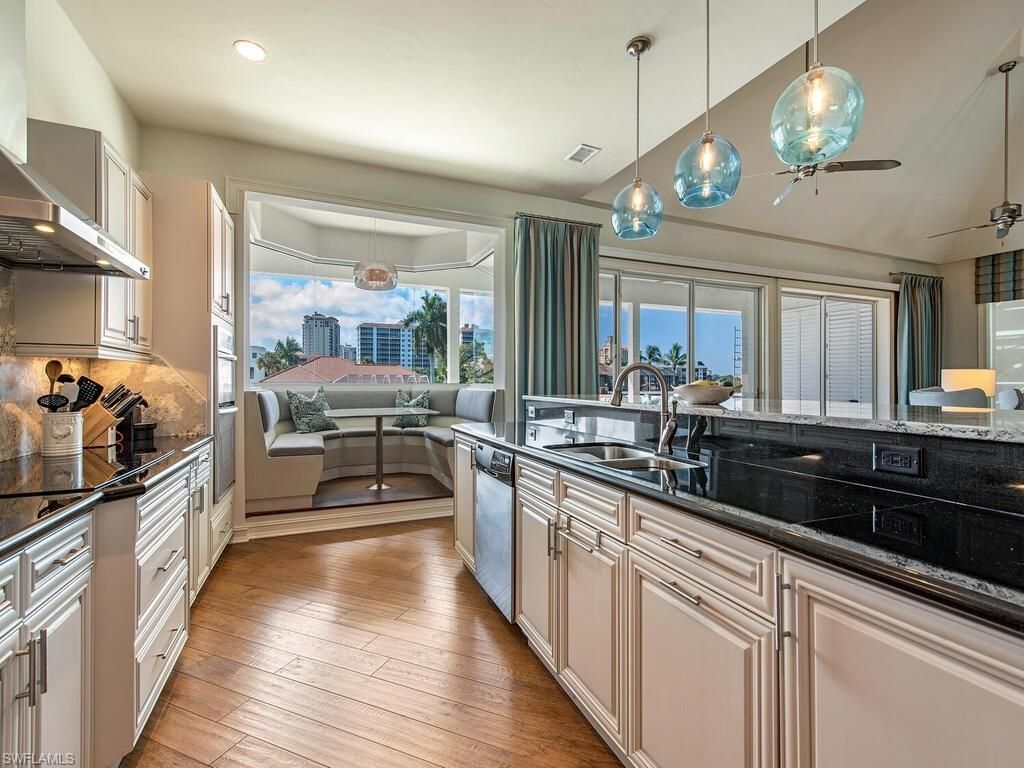 464 Oak Ave, Naples, FL 34108 Photo