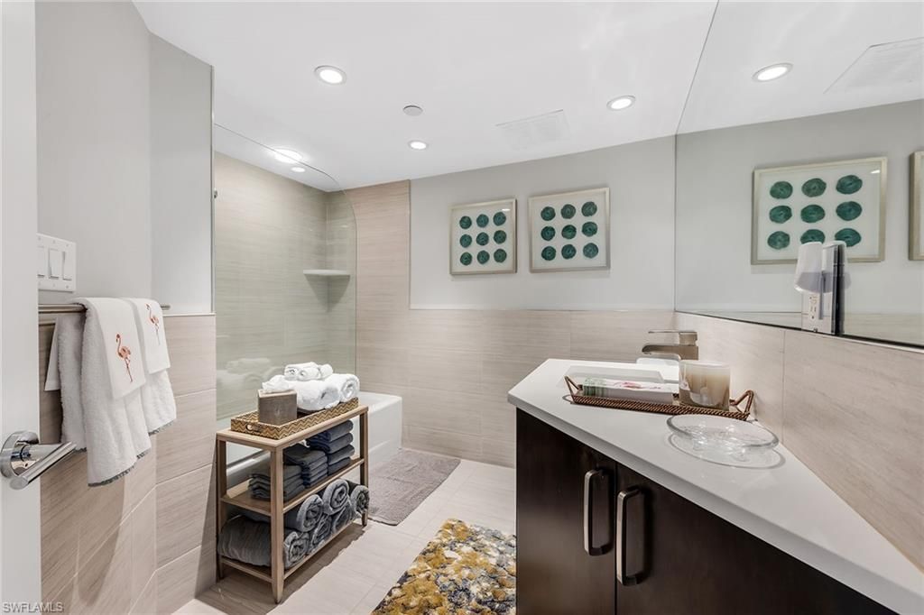 4751 Gulf Shore Blvd N, Unit 1104, Naples, FL 34103 Photo