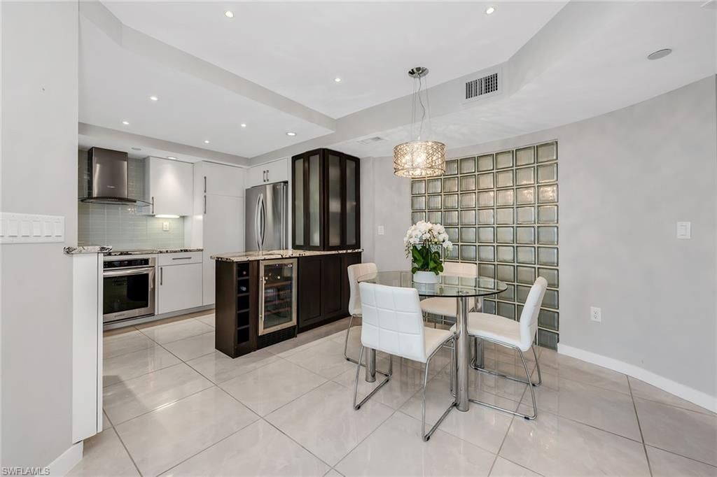 4751 Gulf Shore Blvd N, Unit 1104, Naples, FL 34103 Photo