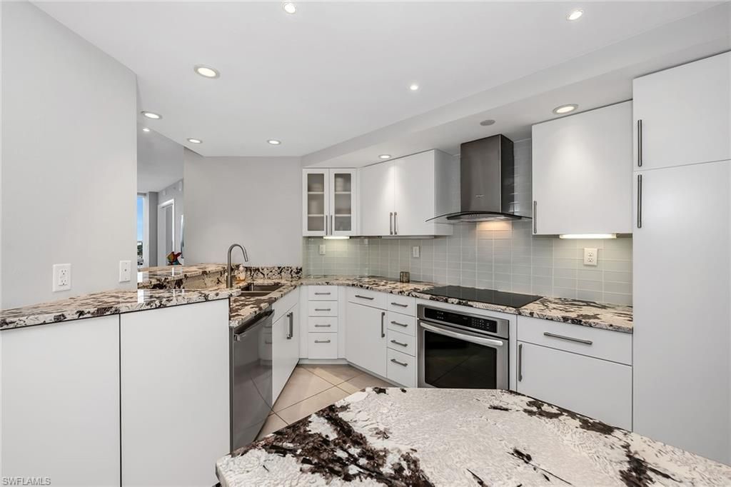 4751 Gulf Shore Blvd N, Unit 1104, Naples, FL 34103 Photo