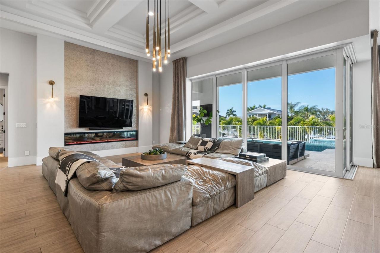 1643 Stanford Lane, Sarasota, FL 34231 Photo