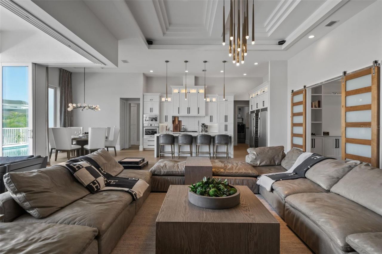 1643 Stanford Lane, Sarasota, FL 34231 Photo