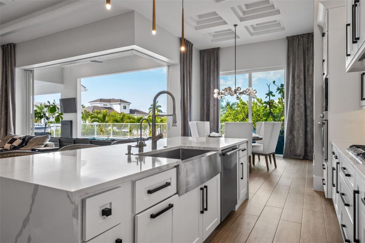 1643 Stanford Lane, Sarasota, FL 34231 Photo