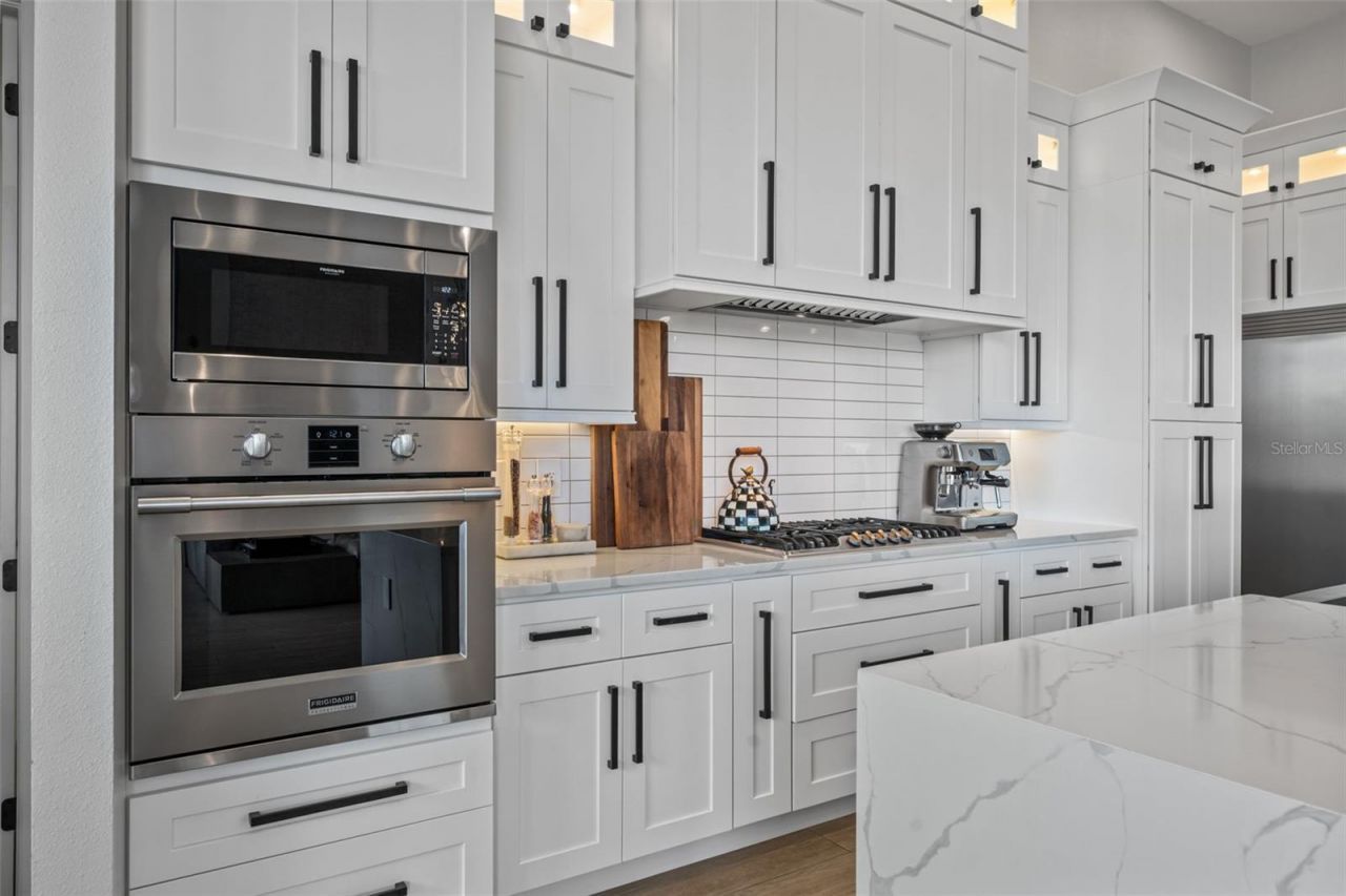 1643 Stanford Lane, Sarasota, FL 34231 Photo