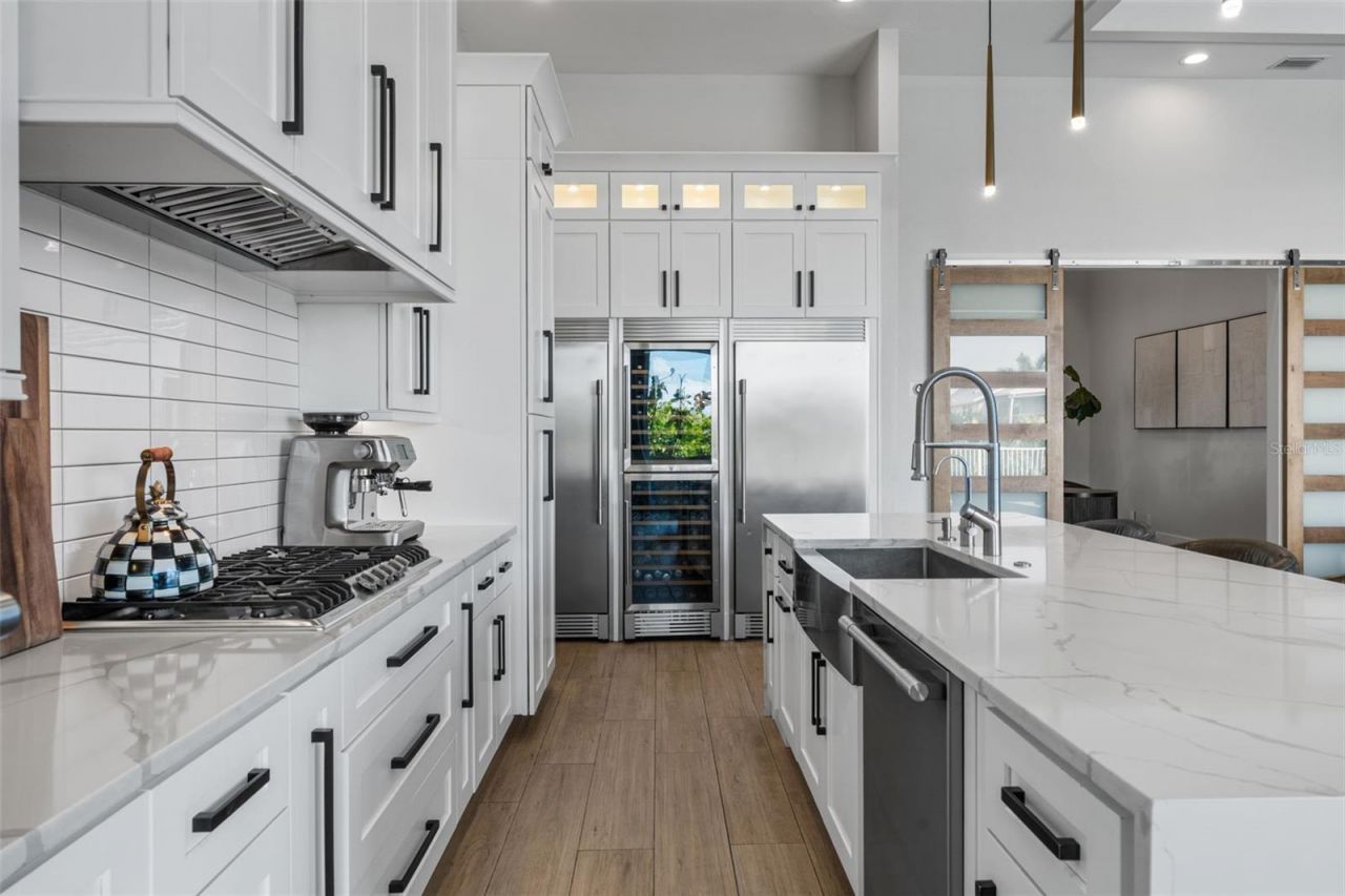 1643 Stanford Lane, Sarasota, FL 34231 Photo