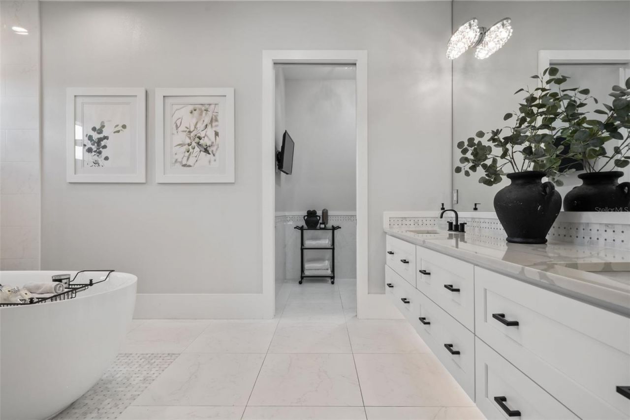 1643 Stanford Lane, Sarasota, FL 34231 Photo