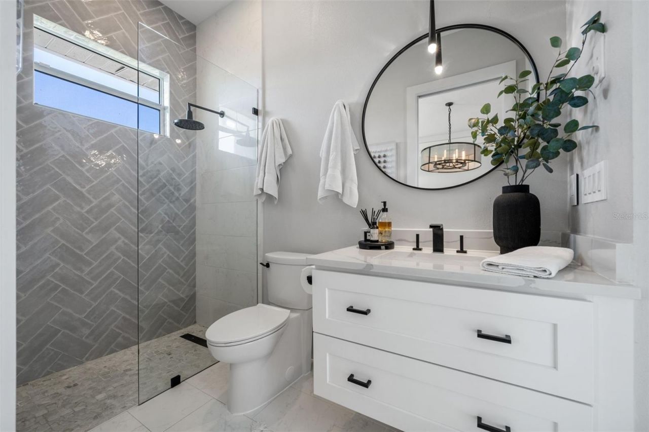 1643 Stanford Lane, Sarasota, FL 34231 Photo