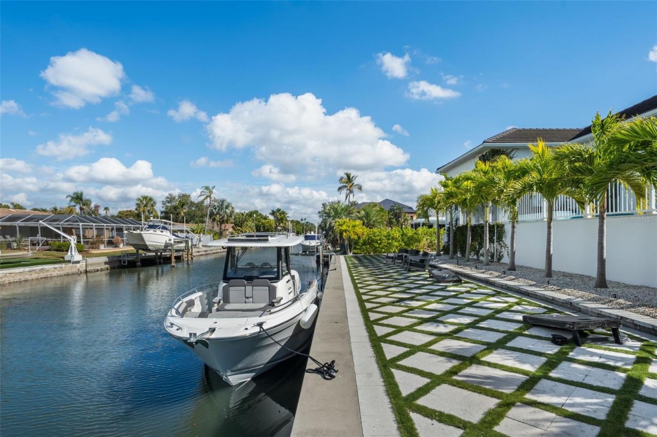 1643 Stanford Lane, Sarasota, FL 34231 Photo