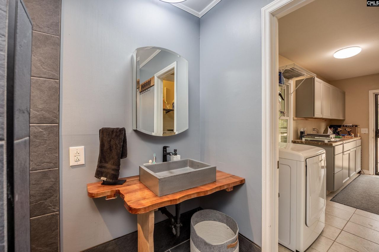 38 Black River Road Photo 13