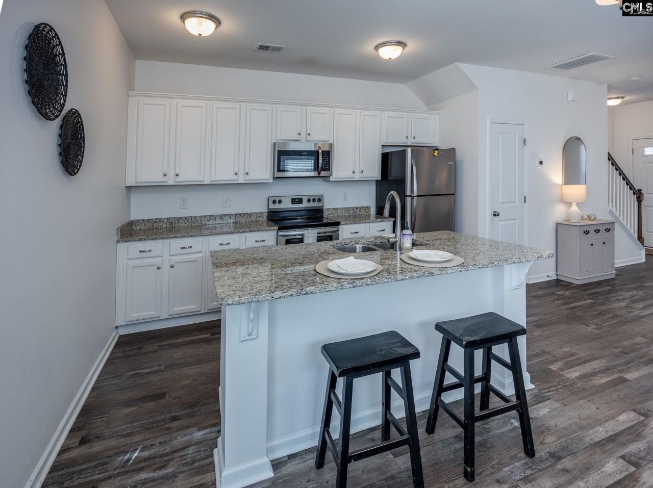 125 Hunters Grove  Photo 14