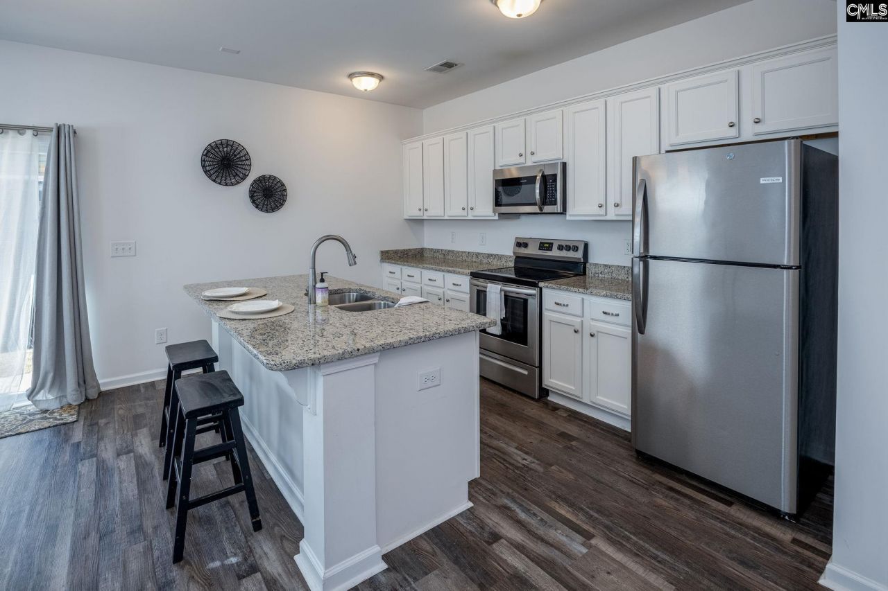 125 Hunters Grove  Photo 15