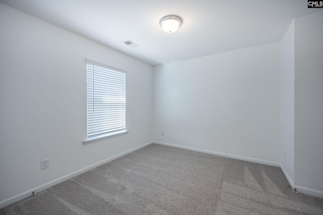 125 Hunters Grove  Photo 30