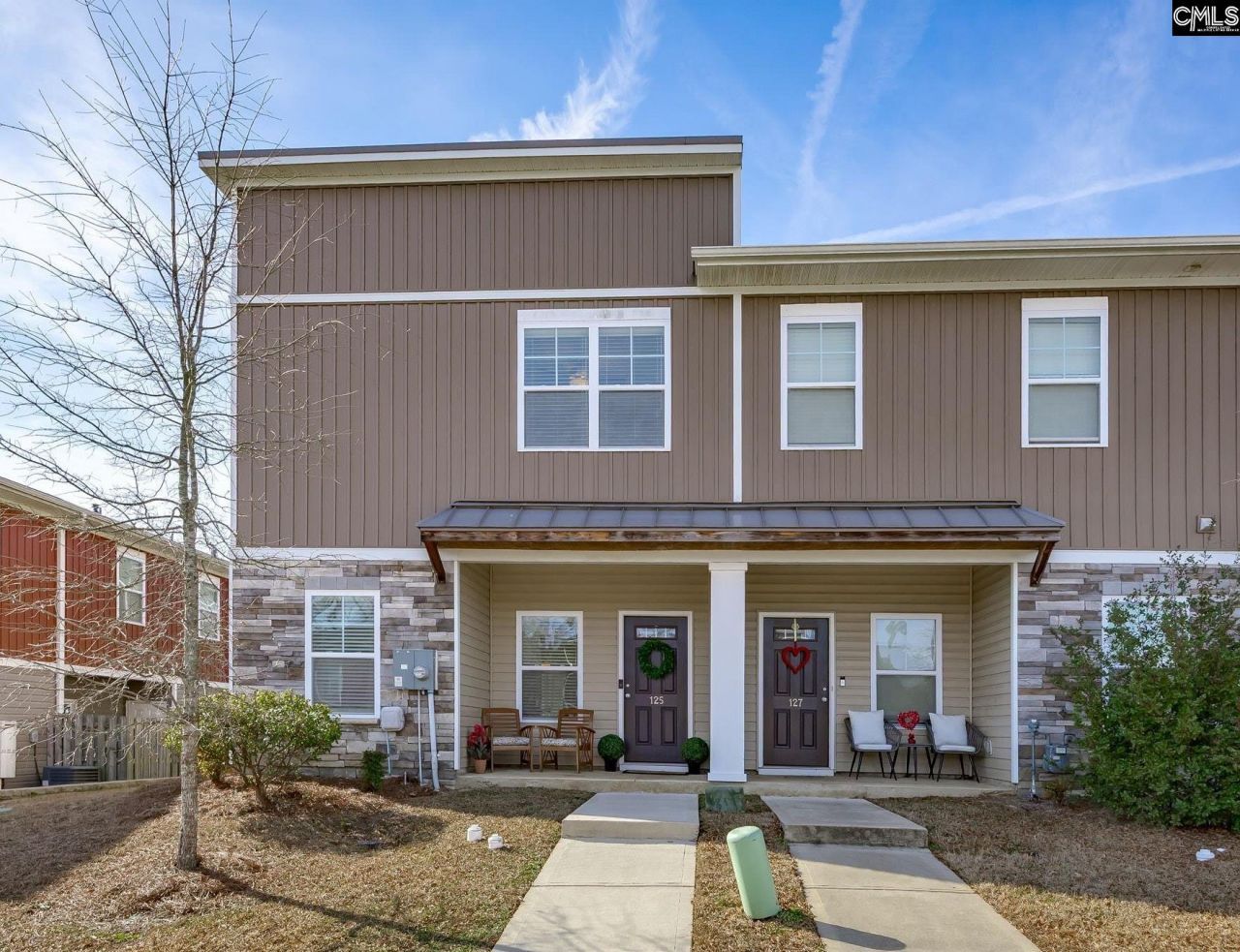 125 Hunters Grove  Photo 43