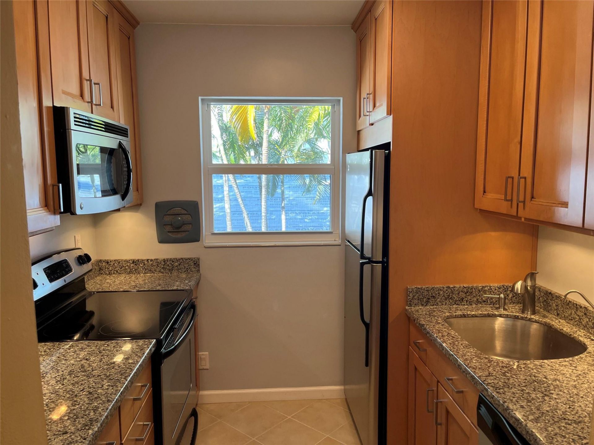 700 Bayshore Drive, Unit 11, Fort Lauderdale, FL 33304 Photo