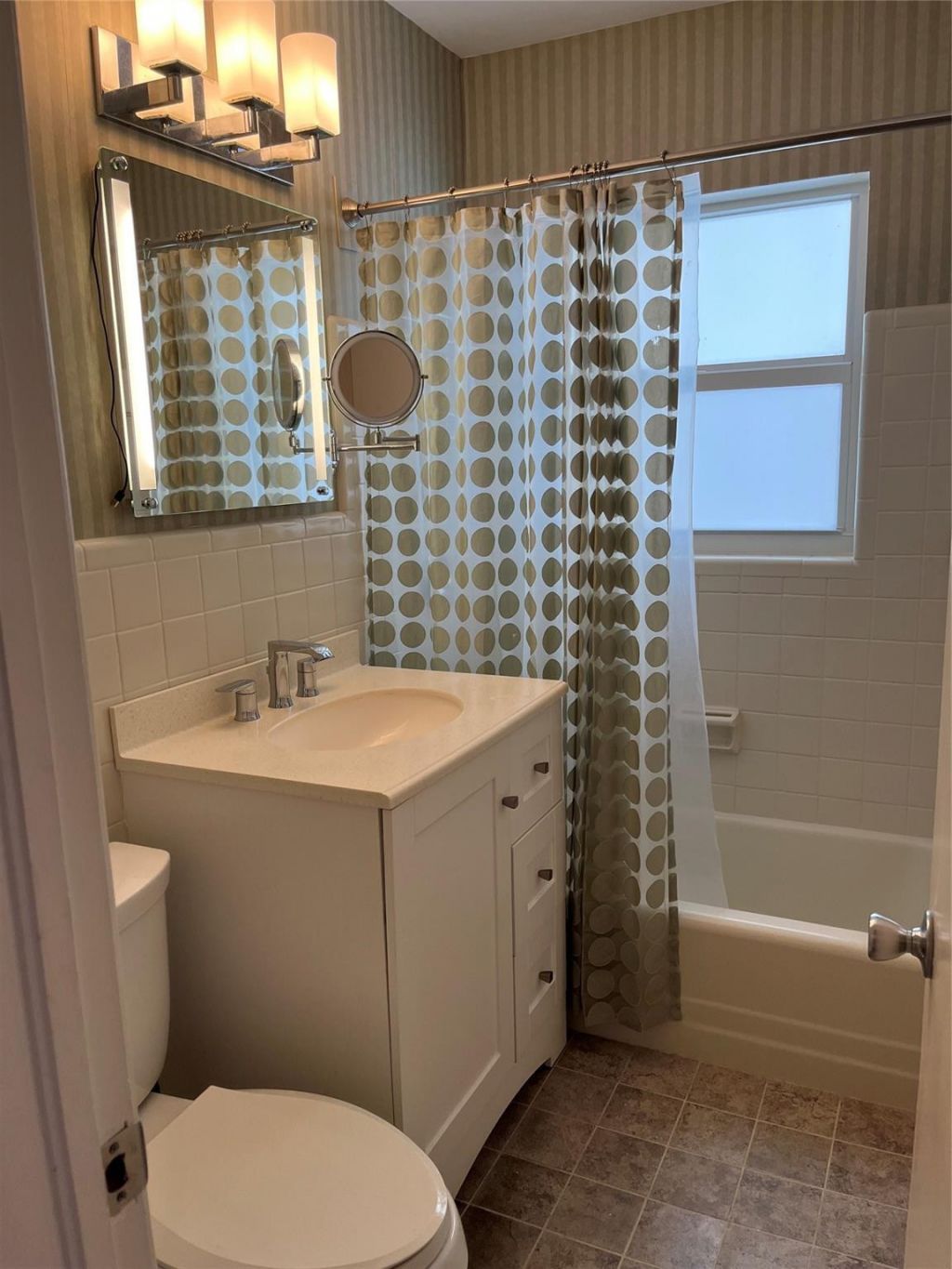 700 Bayshore Drive, Unit 11, Fort Lauderdale, FL 33304 Photo