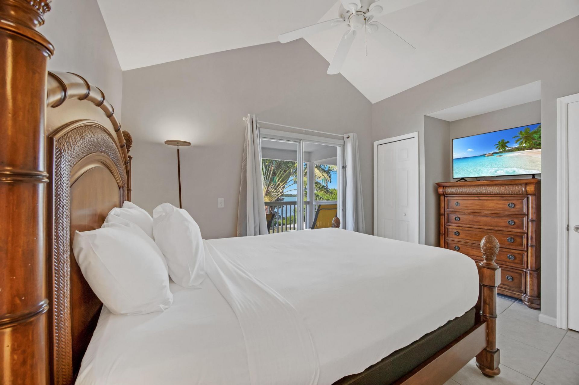 5081 Sunset Village Drive, Duck Key, FL 33050 Photo