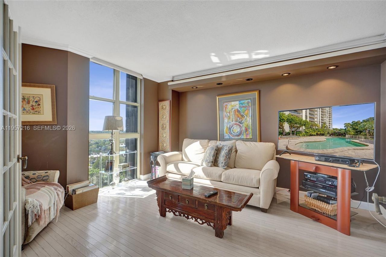1000 Quayside Ter, Unit 1402, Miami, FL 33138 Photo