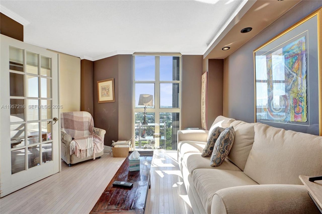 1000 Quayside Ter, Unit 1402, Miami, FL 33138 Photo