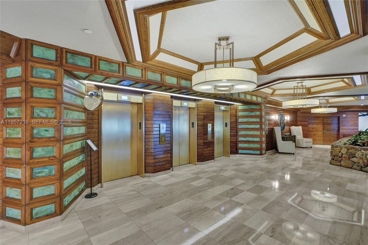 1000 Quayside Ter, Unit 1402, Miami, FL 33138 Photo