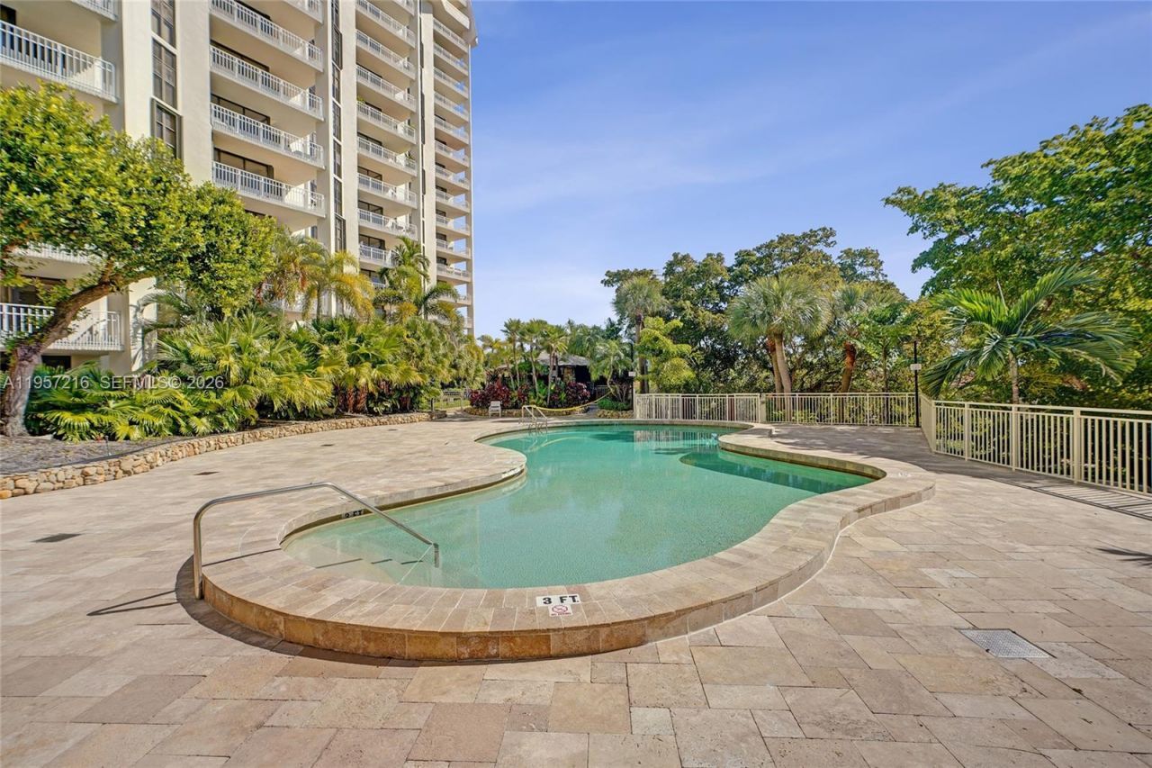 1000 Quayside Ter, Unit 1402, Miami, FL 33138 Photo