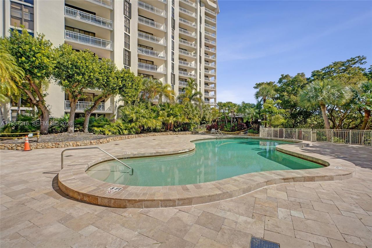 1000 Quayside Ter, Unit 1402, Miami, FL 33138 Photo