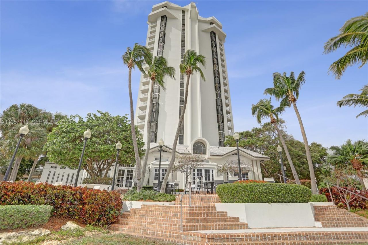 1000 Quayside Ter, Unit 1402, Miami, FL 33138 Photo