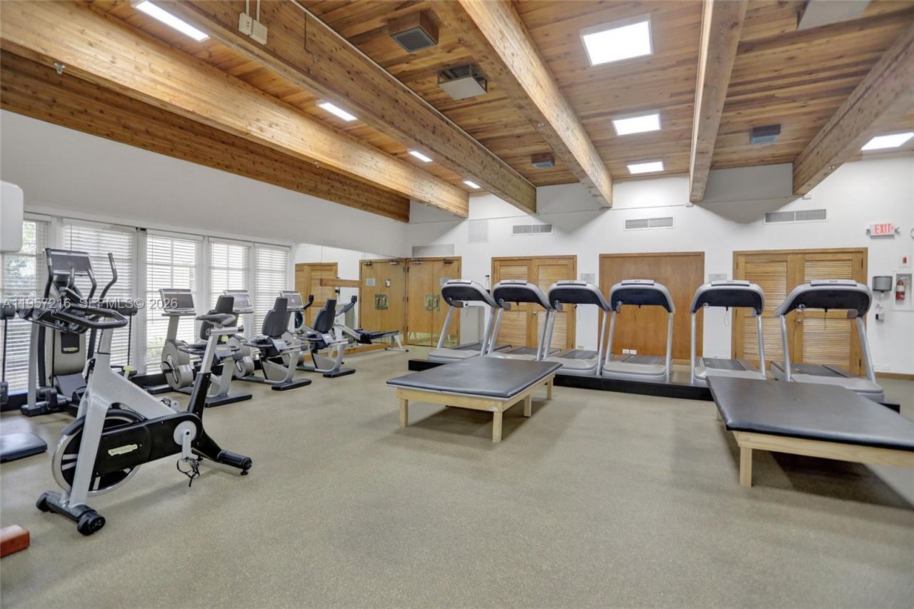 1000 Quayside Ter, Unit 1402, Miami, FL 33138 Photo