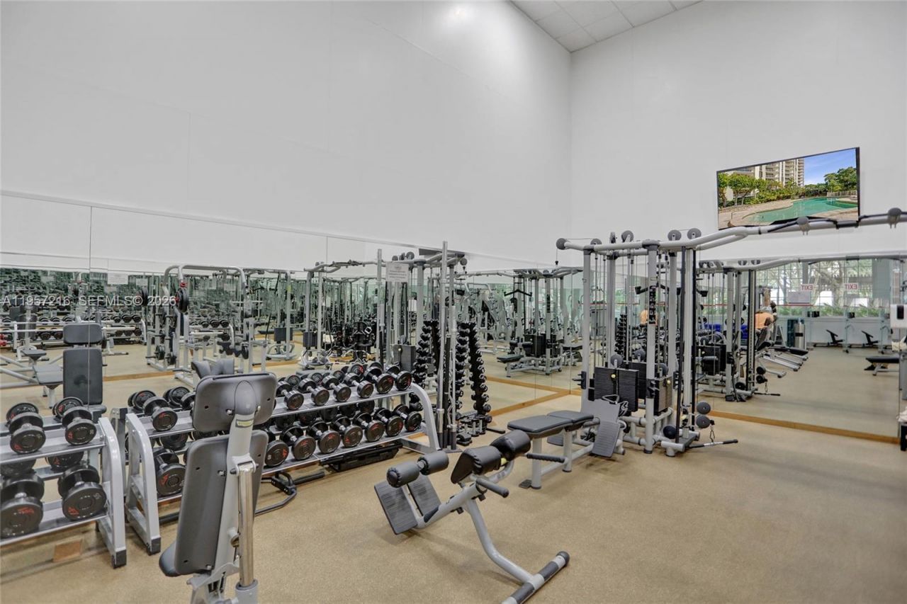 1000 Quayside Ter, Unit 1402, Miami, FL 33138 Photo