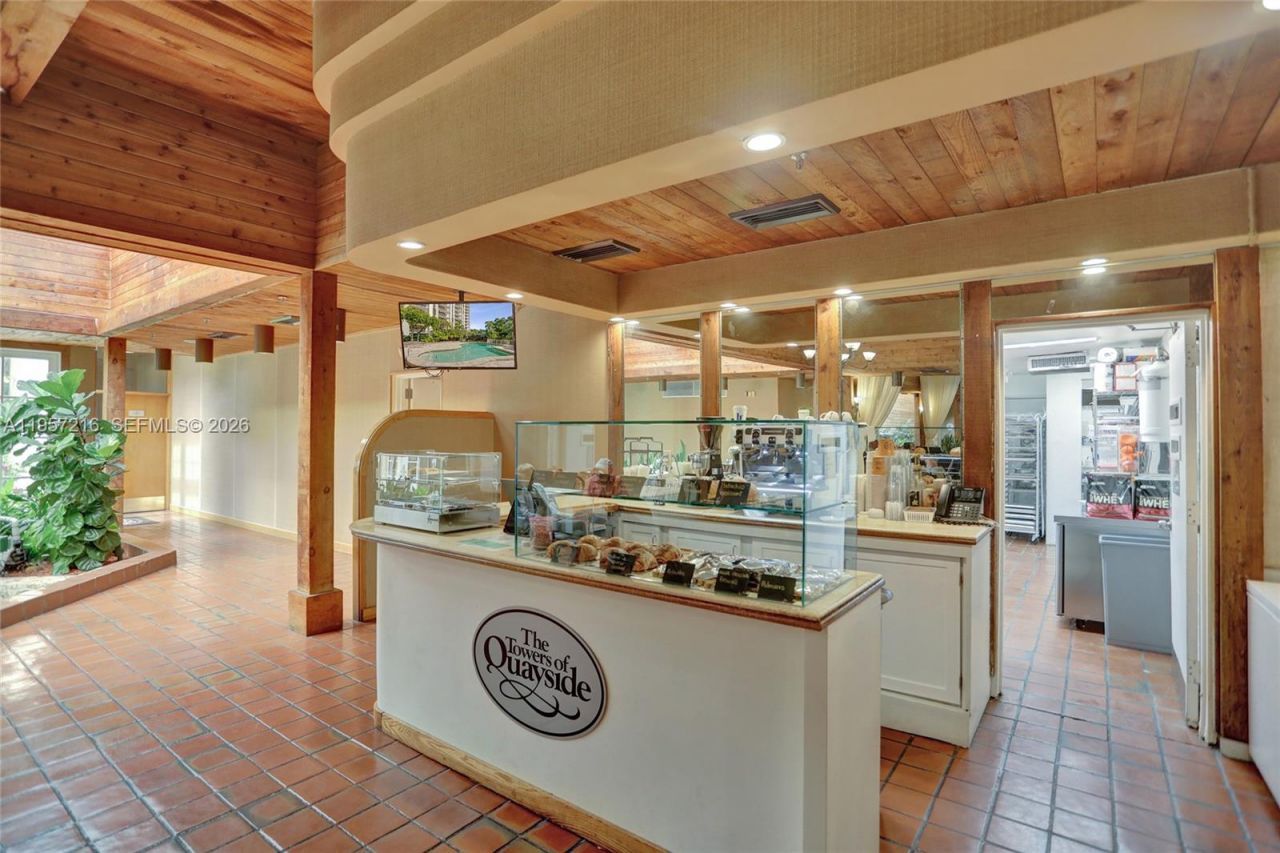 1000 Quayside Ter, Unit 1402, Miami, FL 33138 Photo