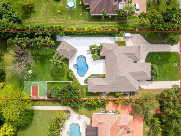 429 NW 130th Ave, Miami, FL 33182