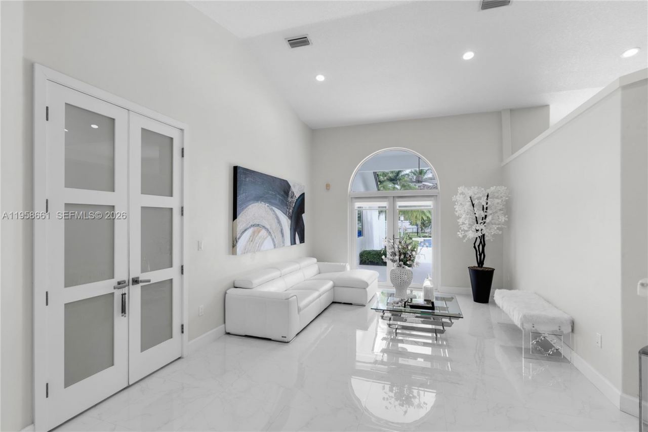 429 NW 130th Ave, Miami, FL 33182 Photo