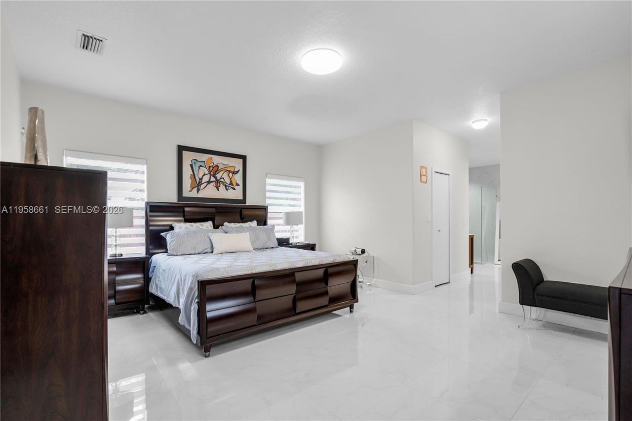 429 NW 130th Ave, Miami, FL 33182 Photo