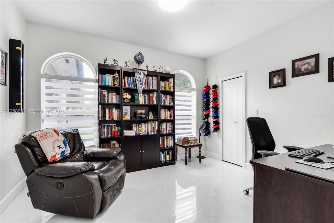 429 NW 130th Ave, Miami, FL 33182 Photo