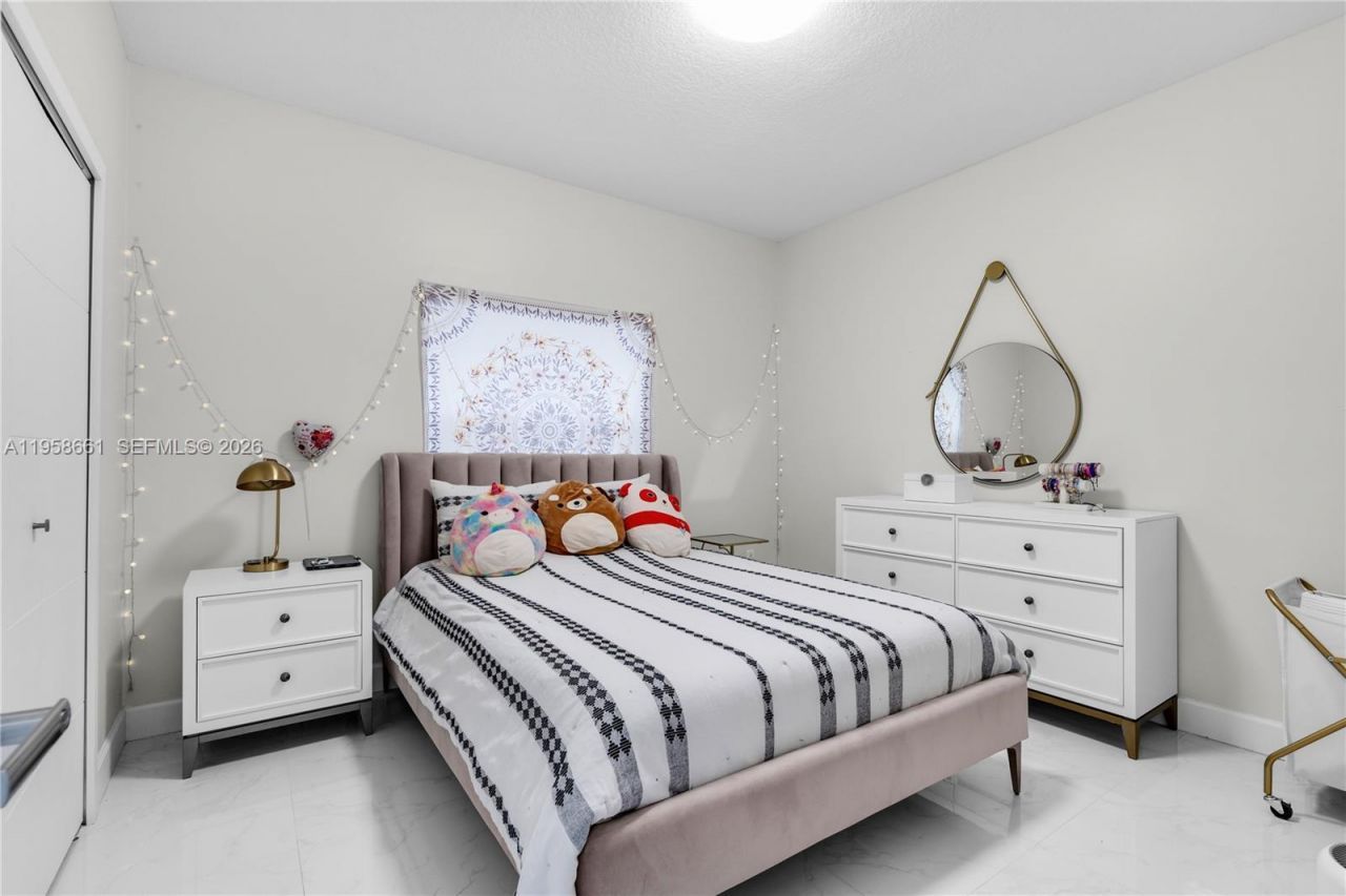 429 NW 130th Ave, Miami, FL 33182 Photo